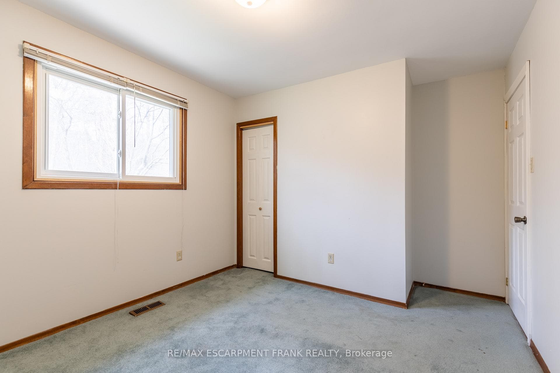 131 Forest Road photo 27