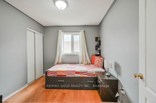 116 Heartleaf Crescent photo 21