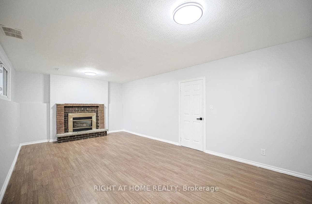 215A Paris Road photo 16