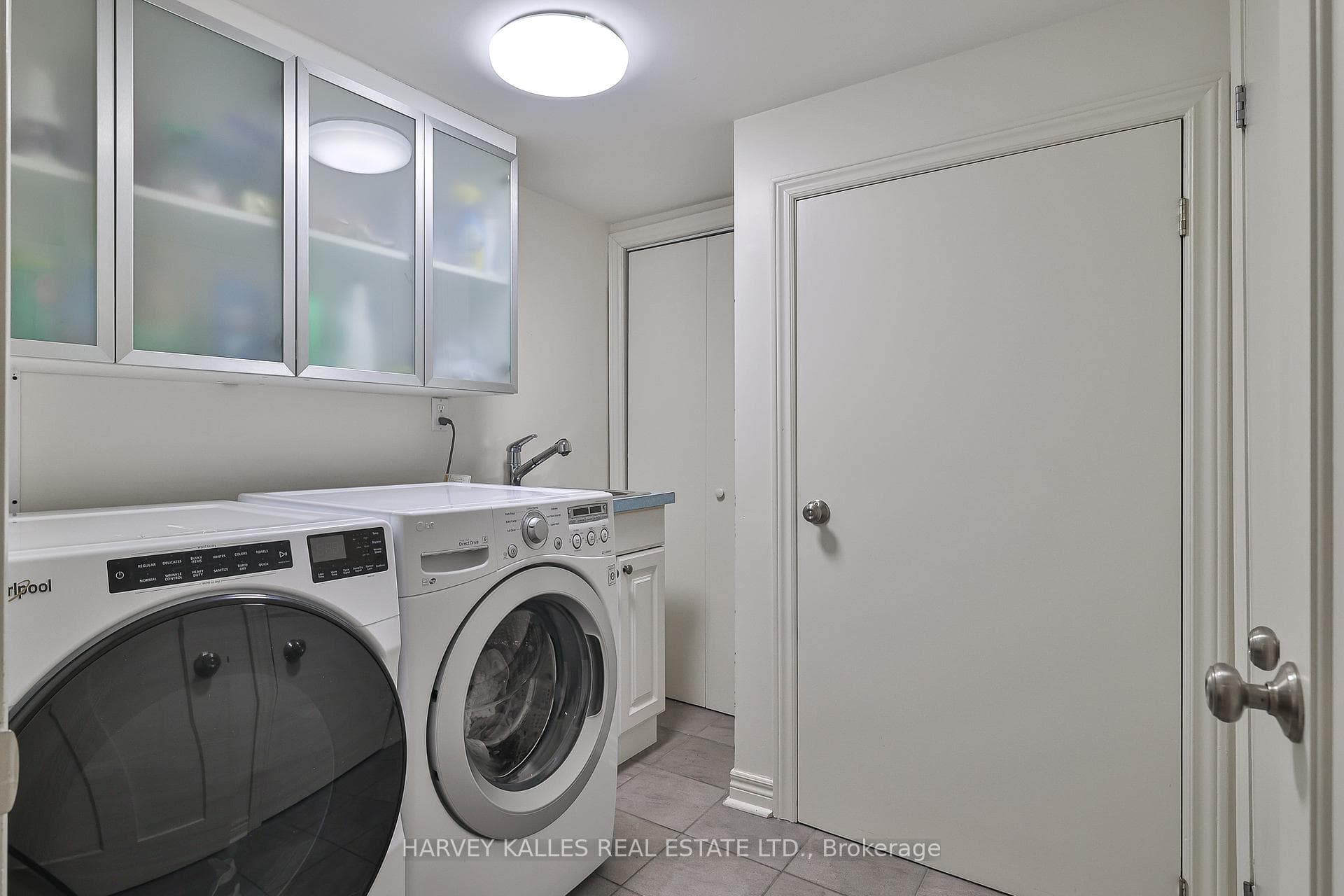 296 St Clements Avenue photo 30
