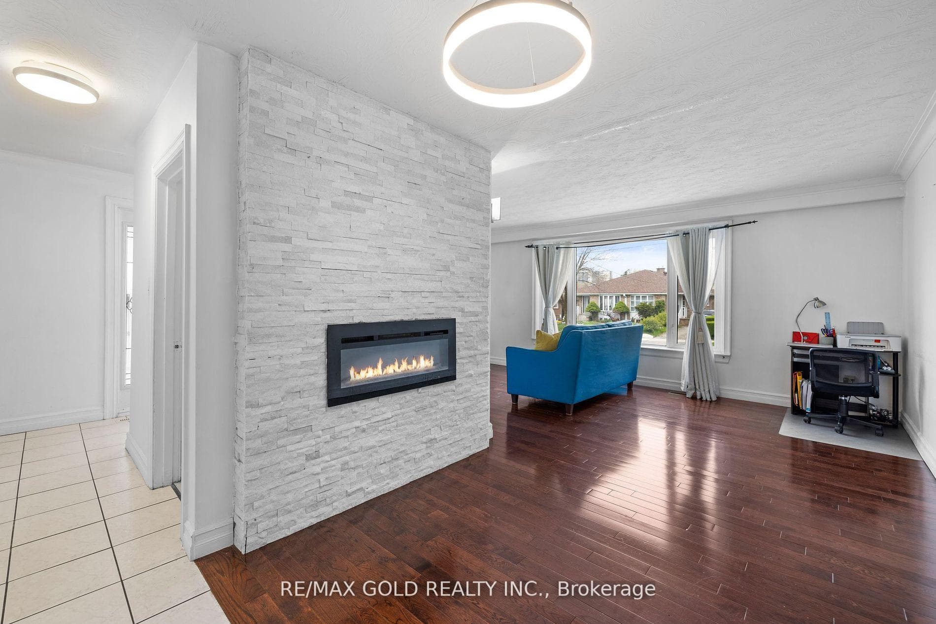 35 Giltspur Drive photo 5