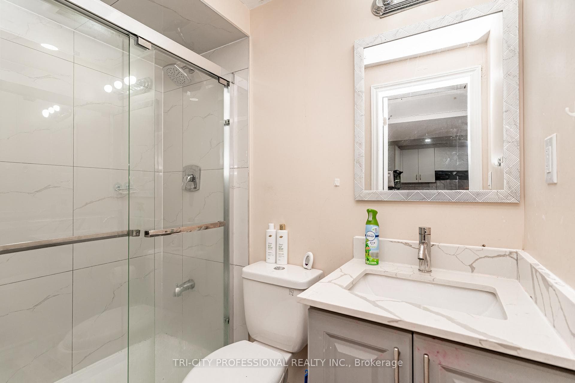 2 Burnley Place photo 40