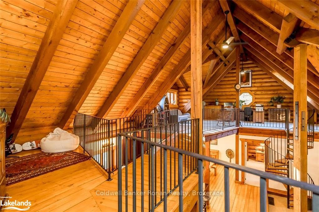 64 GOLF COURSE Road photo 18