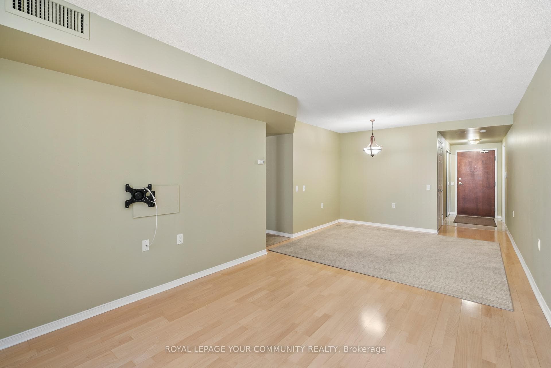35 FINCH Avenue Unit 905 photo 7