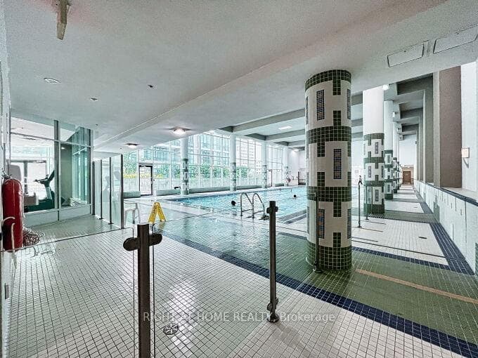 16 Yonge Street Unit 803 photo 30