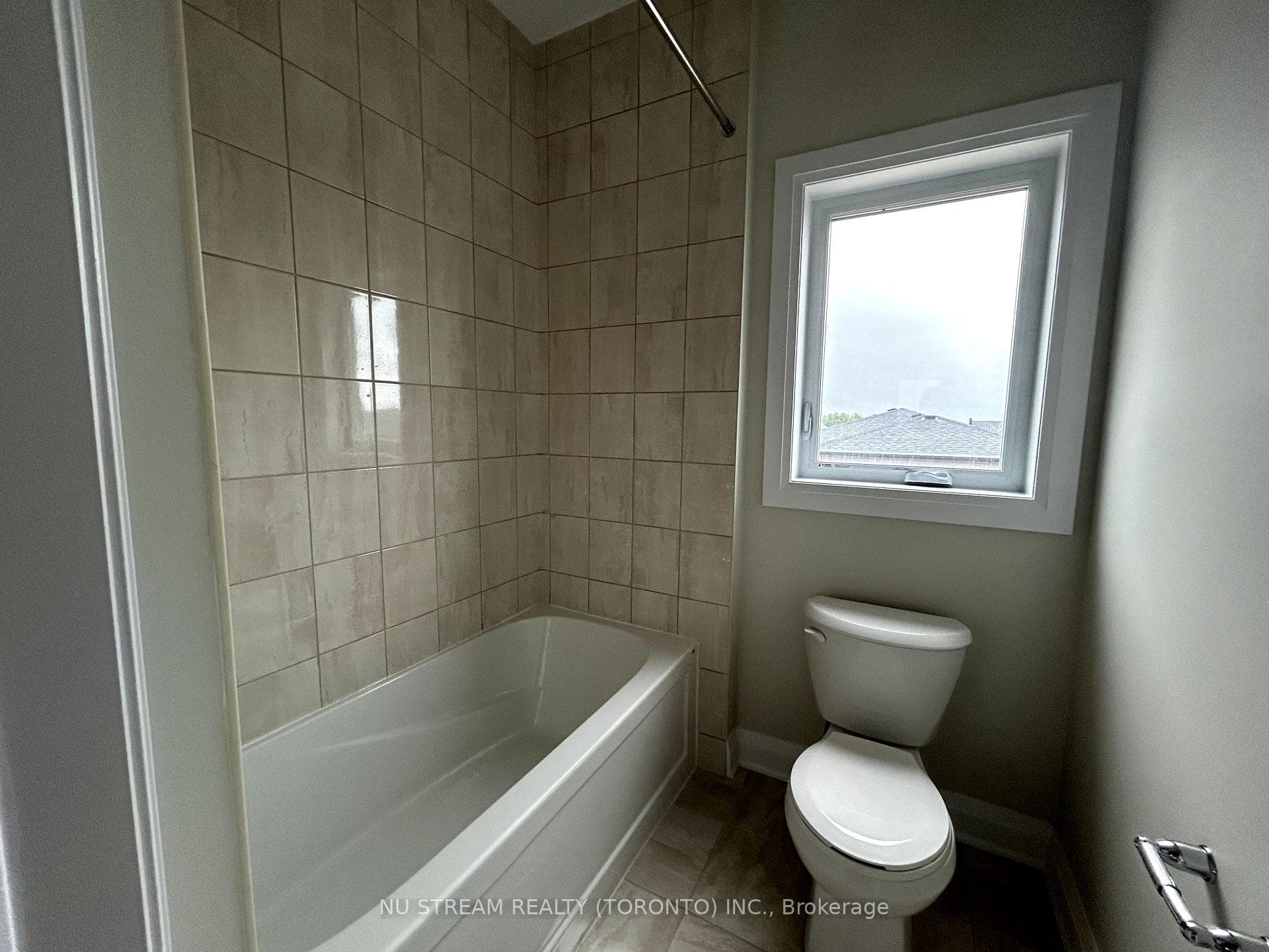 732 Autumn Willow Drive photo 14