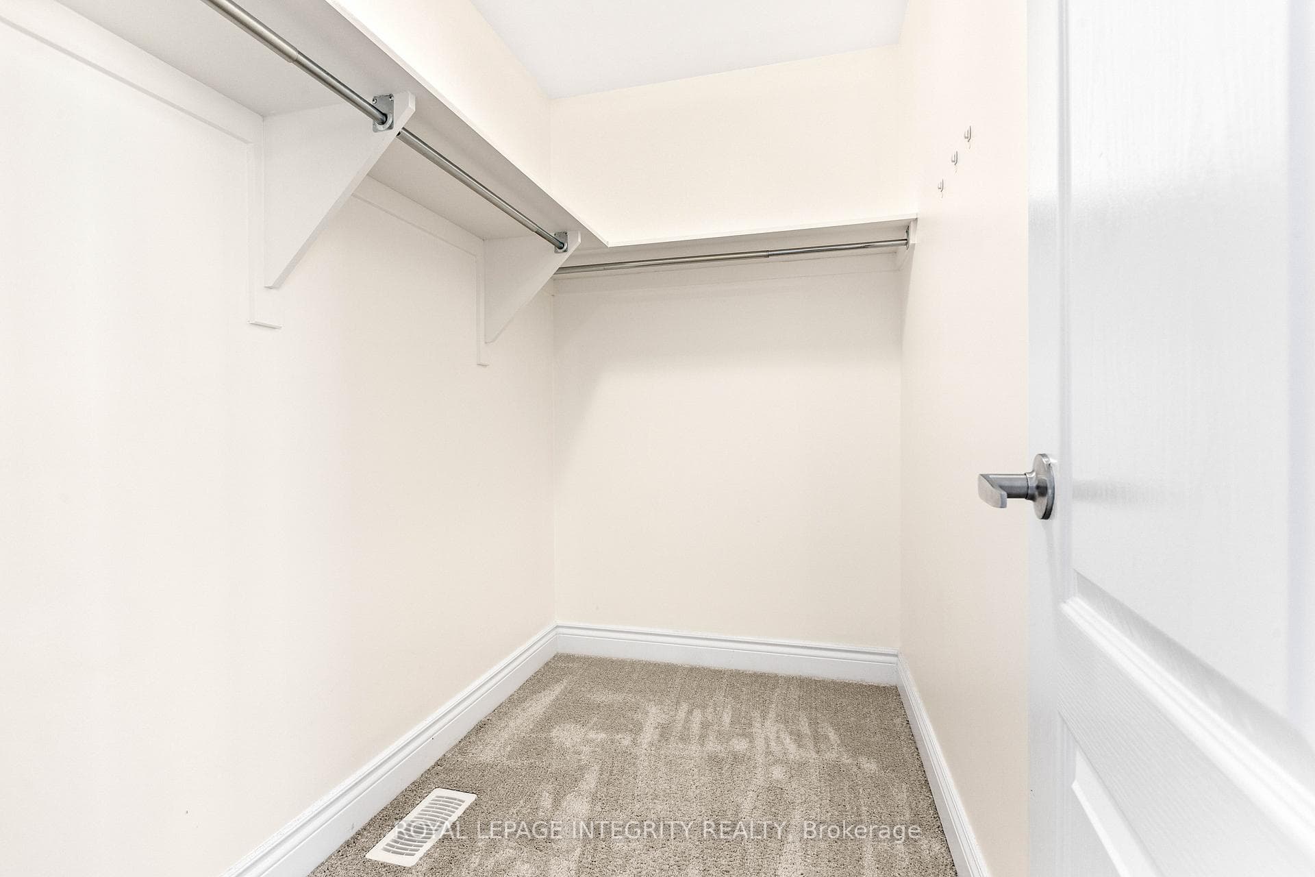 166 Dion Avenue photo 19