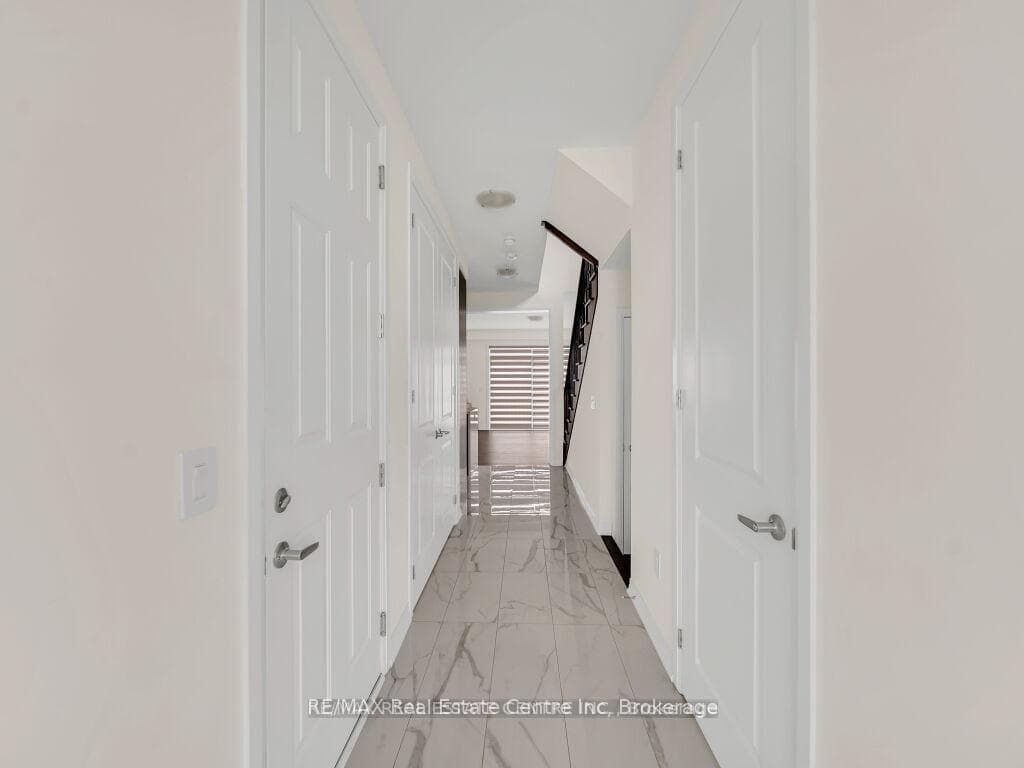 312 Bismark Drive Drive photo 3