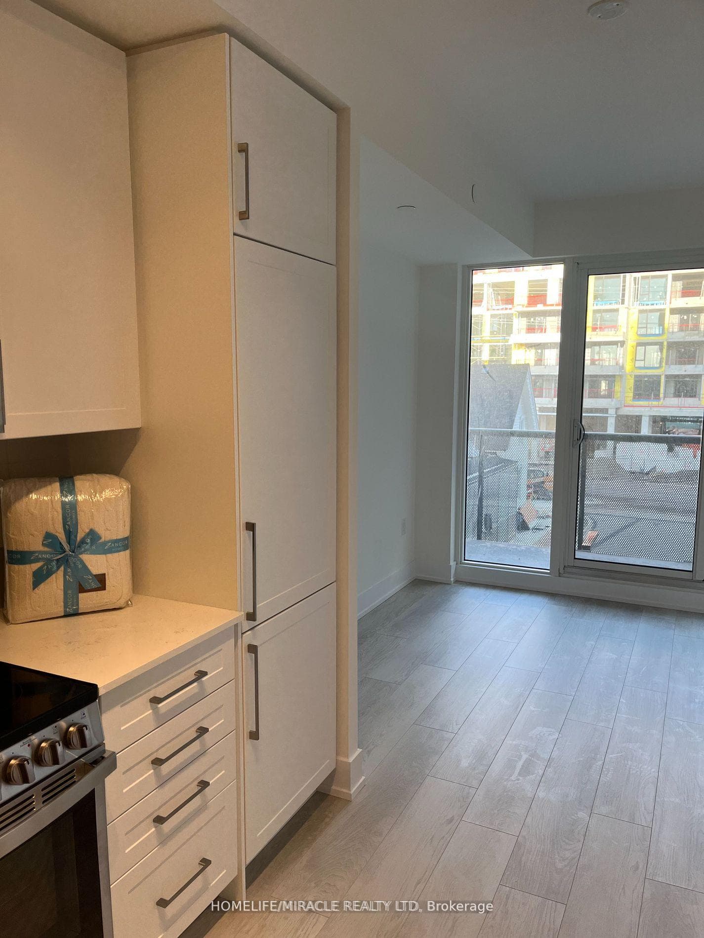 2450 Old Bronte Road Unit 246 photo 4