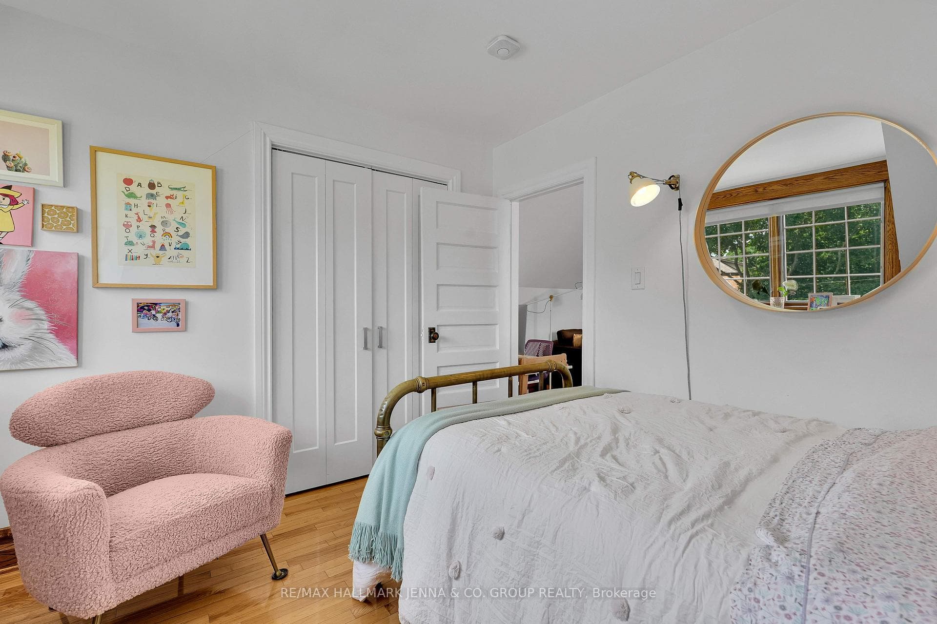 50 Willard Street photo 33