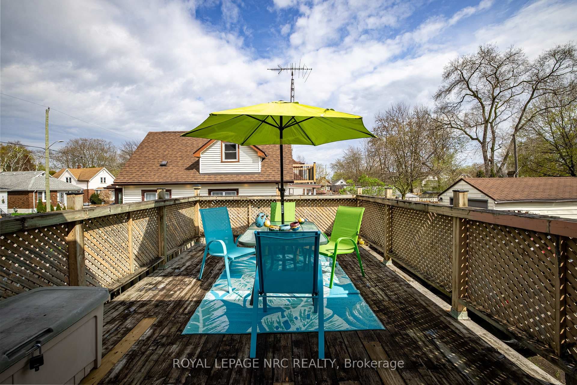 170 Niagara Street photo 18