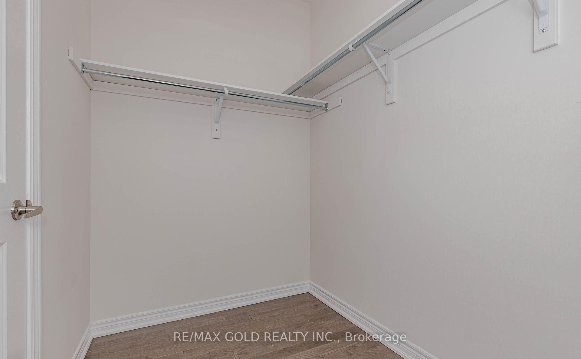 25 Sapwood Crescent photo 29