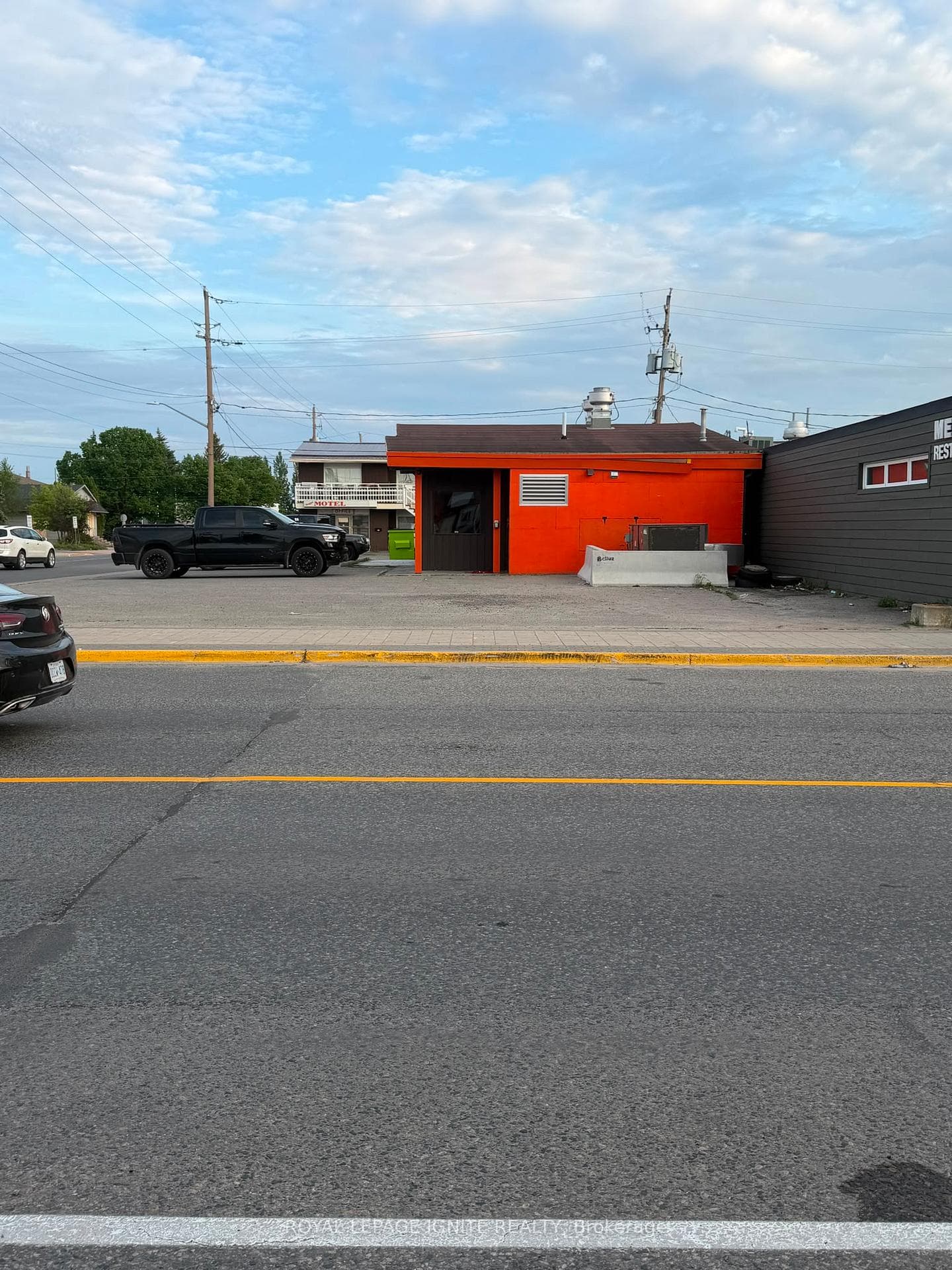 297 Scott Street photo 6