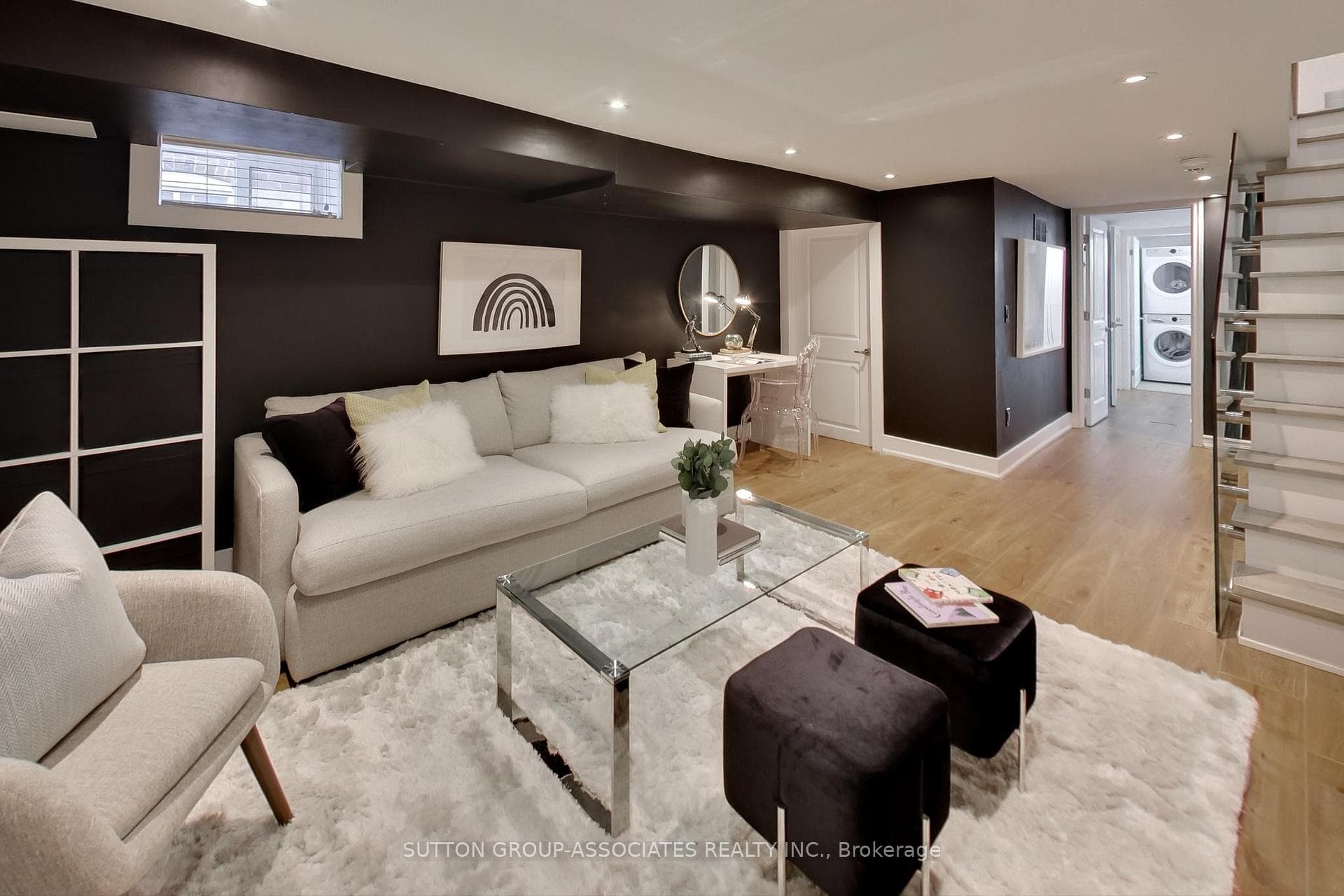 133 Gloucester Grove photo 20