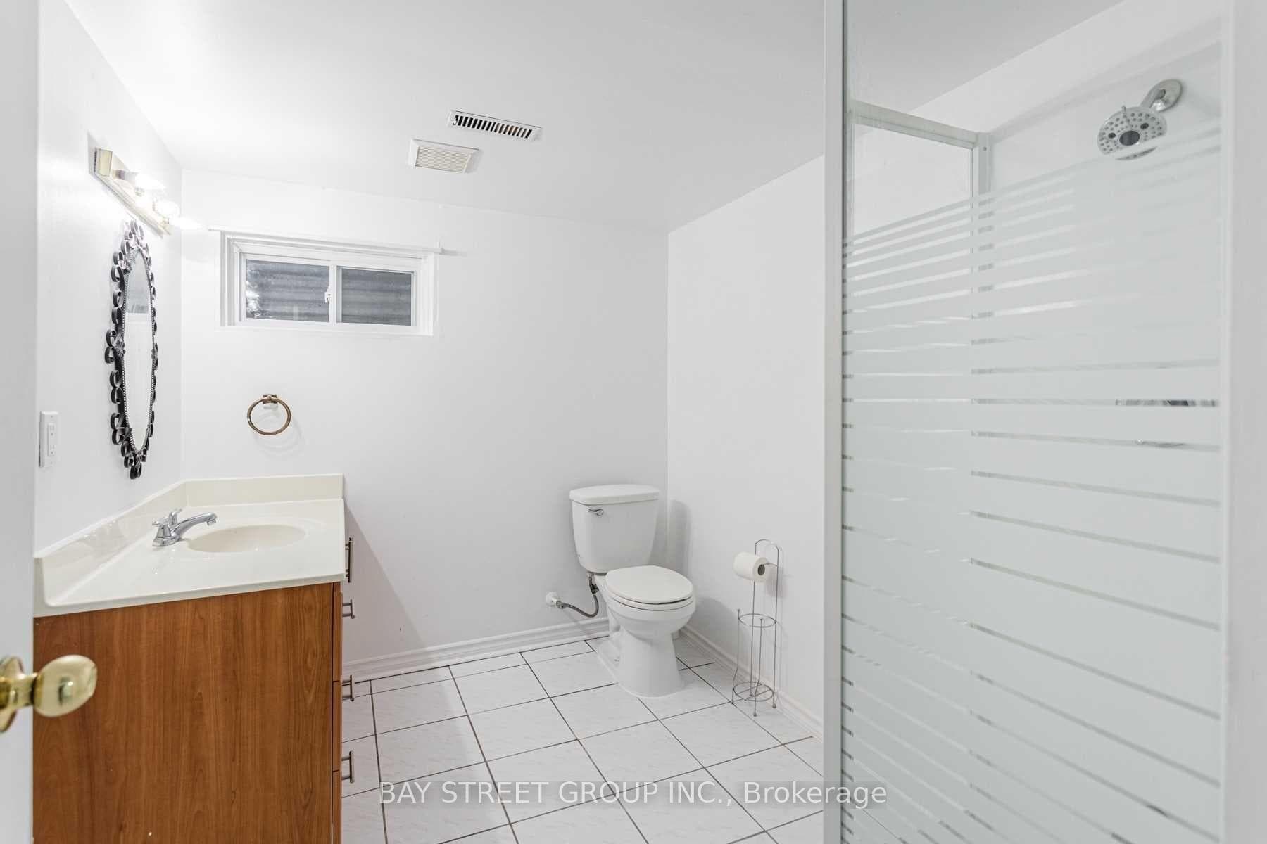 197 Goldhawk Street Unit Bsmt photo 13