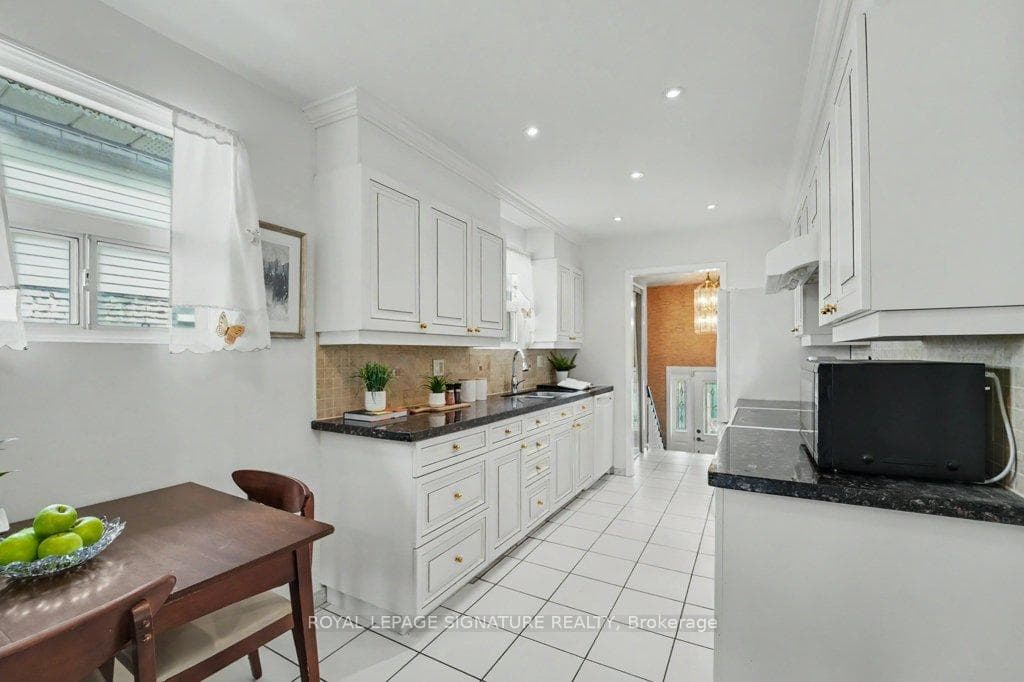 Kitchen/Breakfast