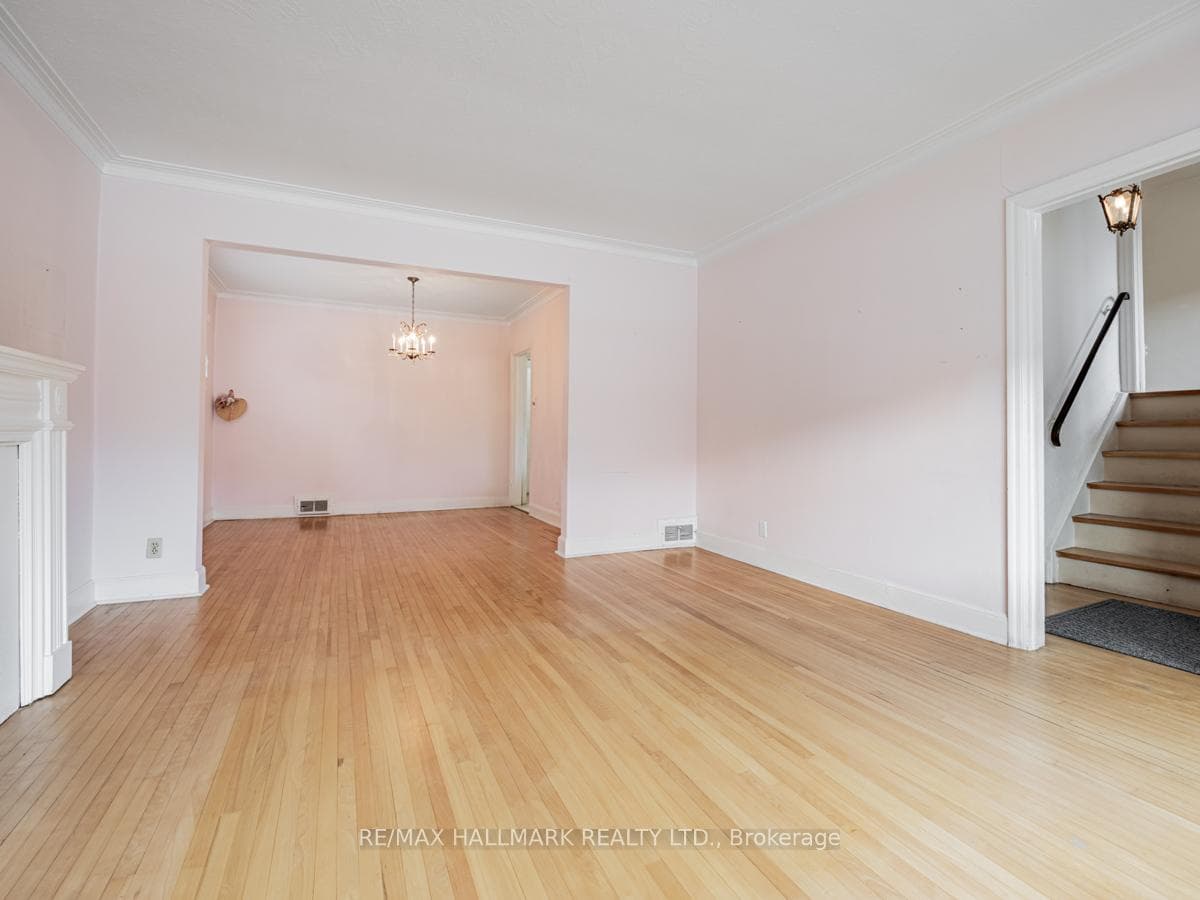 46 Dunblaine Avenue photo 7