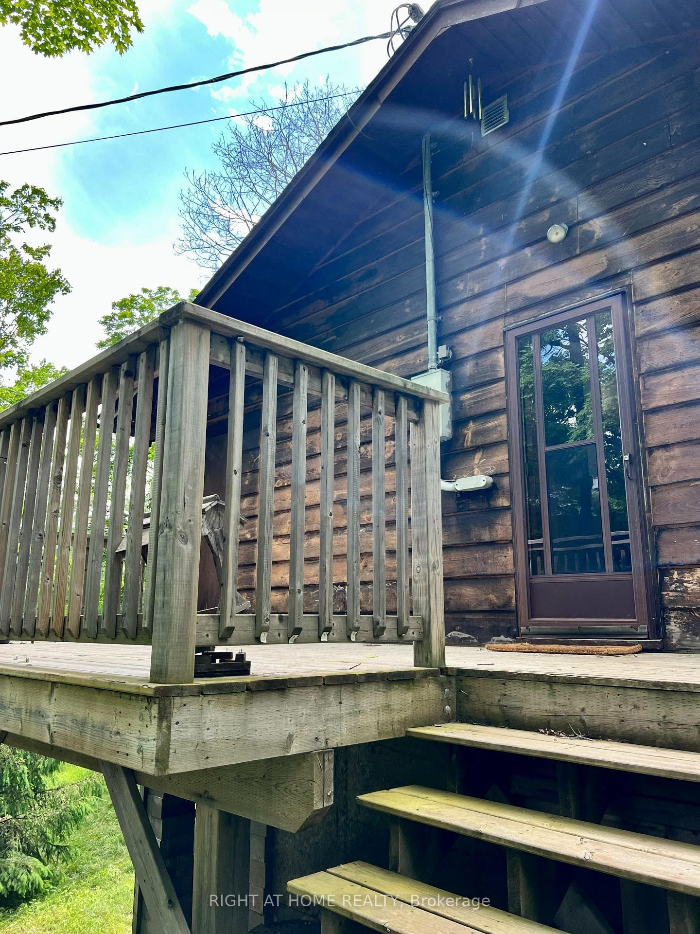 Side Deck and Entrance