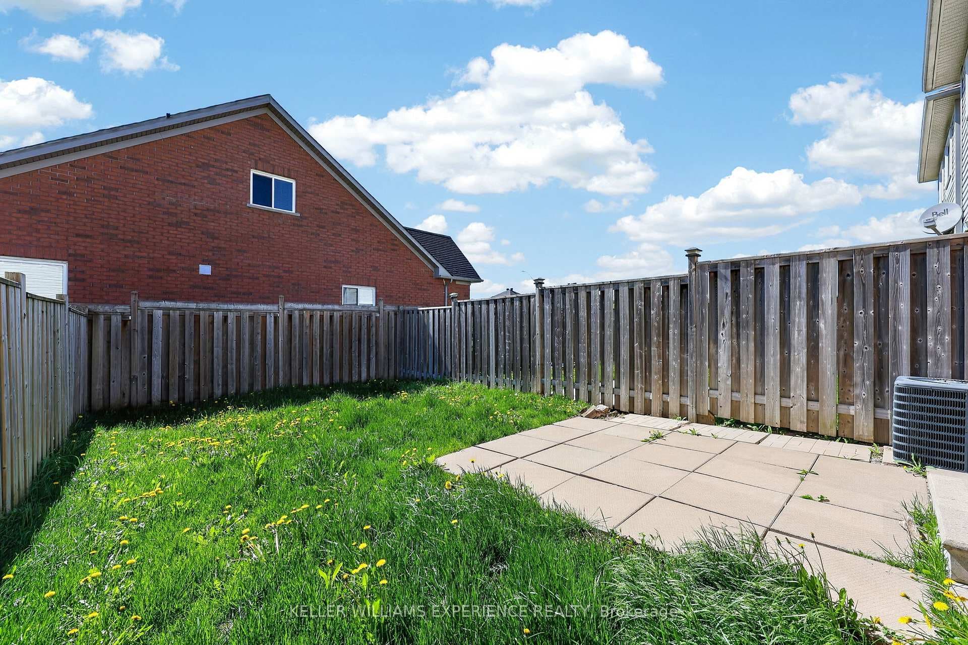 76 Commonwealth Road photo 41