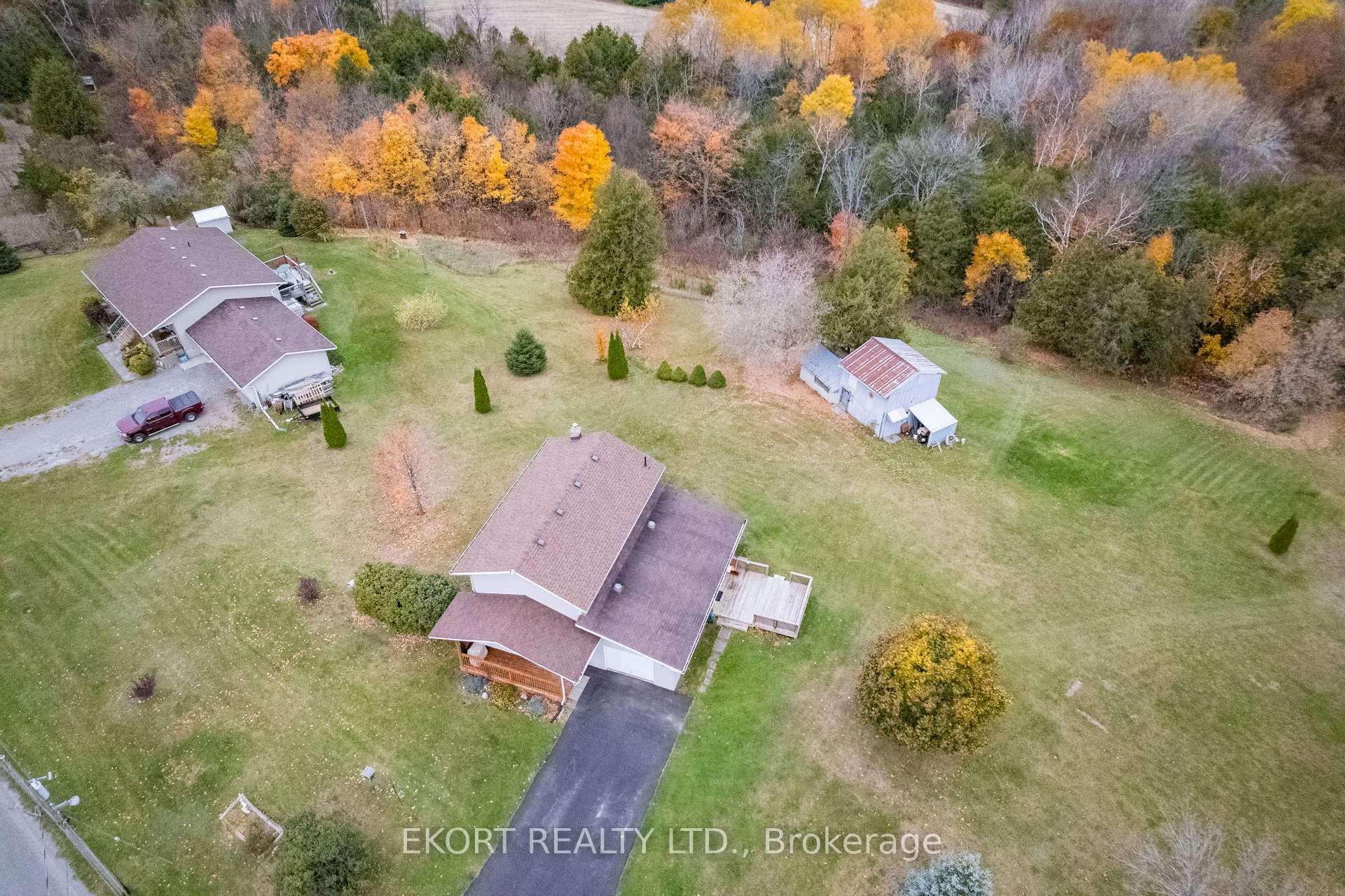 214 Preston Hill Road photo 3