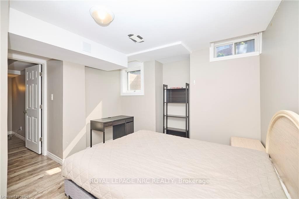 16 Durham Way photo 29