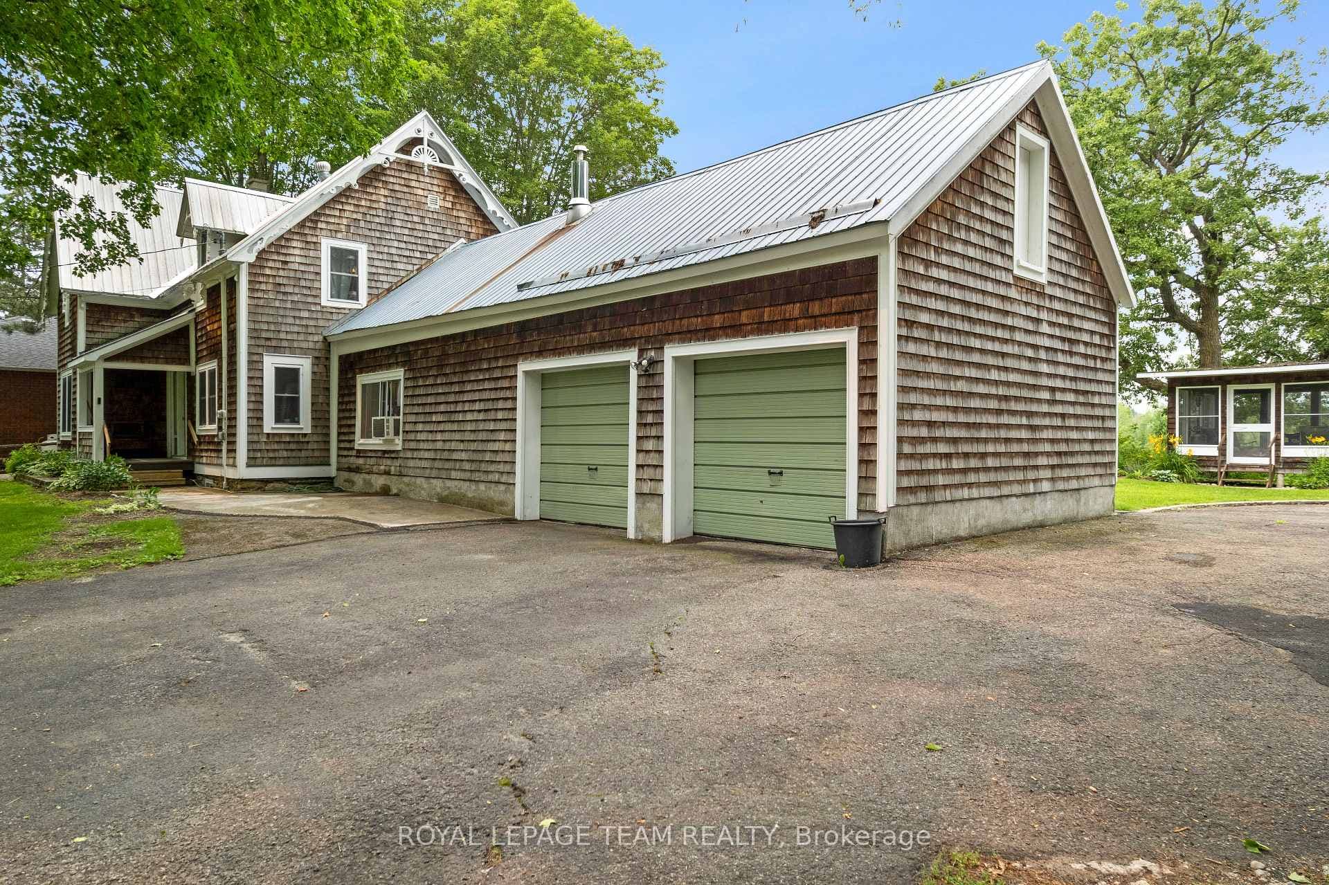 715 River Road photo 4