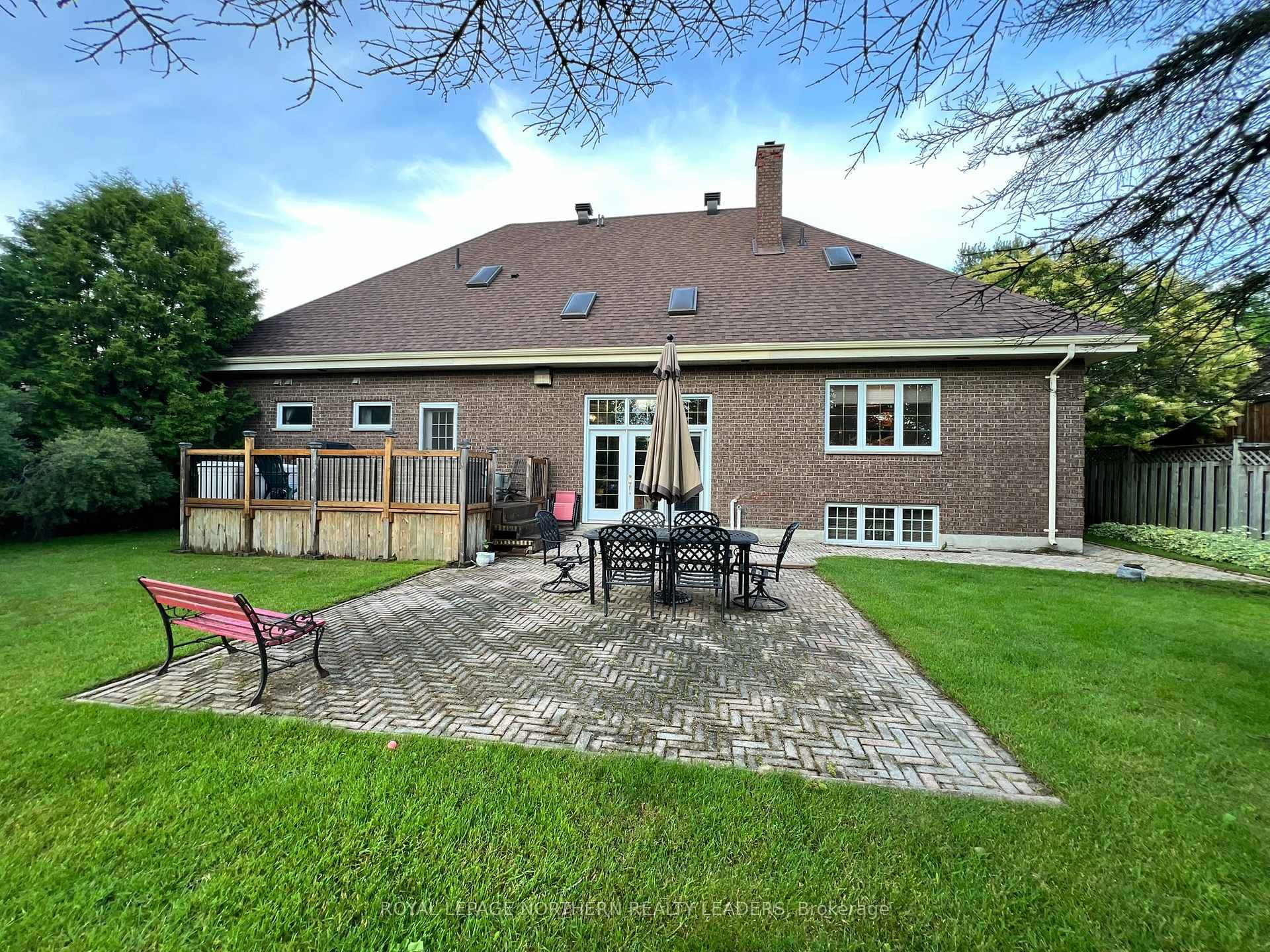 297 Cameron Street photo 42