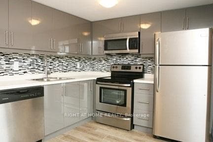 753 St Clarens Avenue Unit 2 photo 5