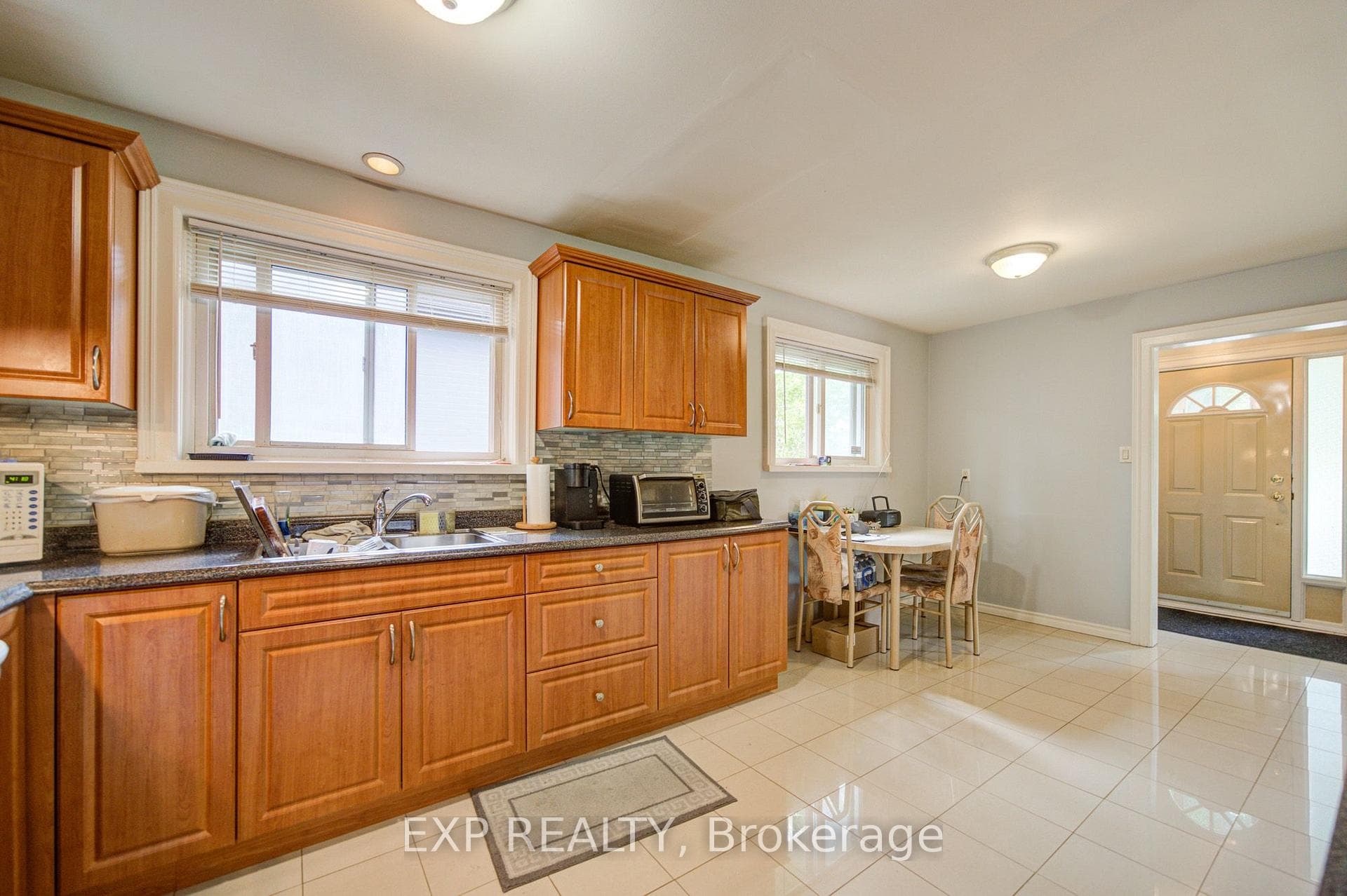 608 Rupert Avenue photo 12