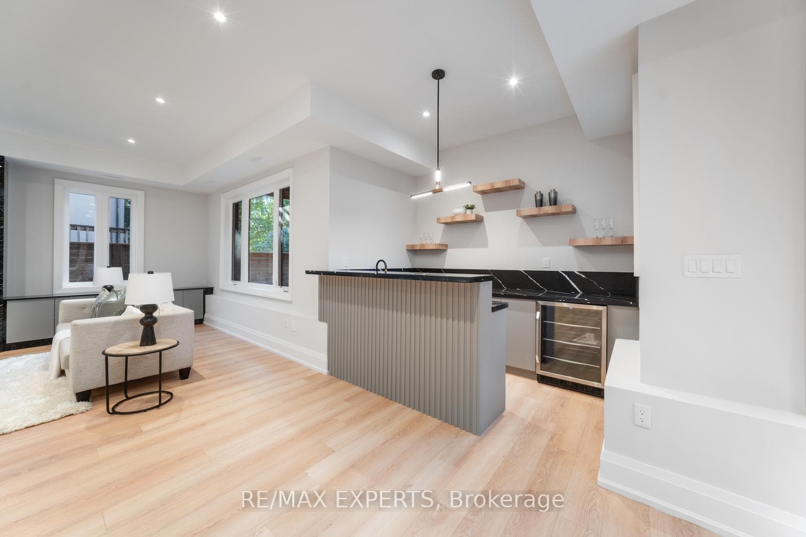 88 Moray Avenue photo 42