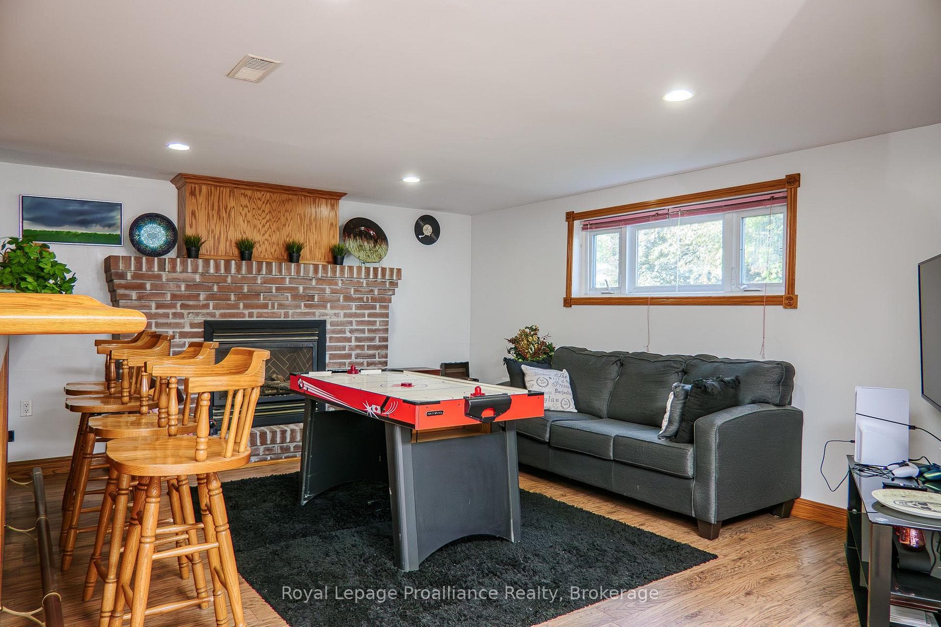 44 Ireland Drive photo 24