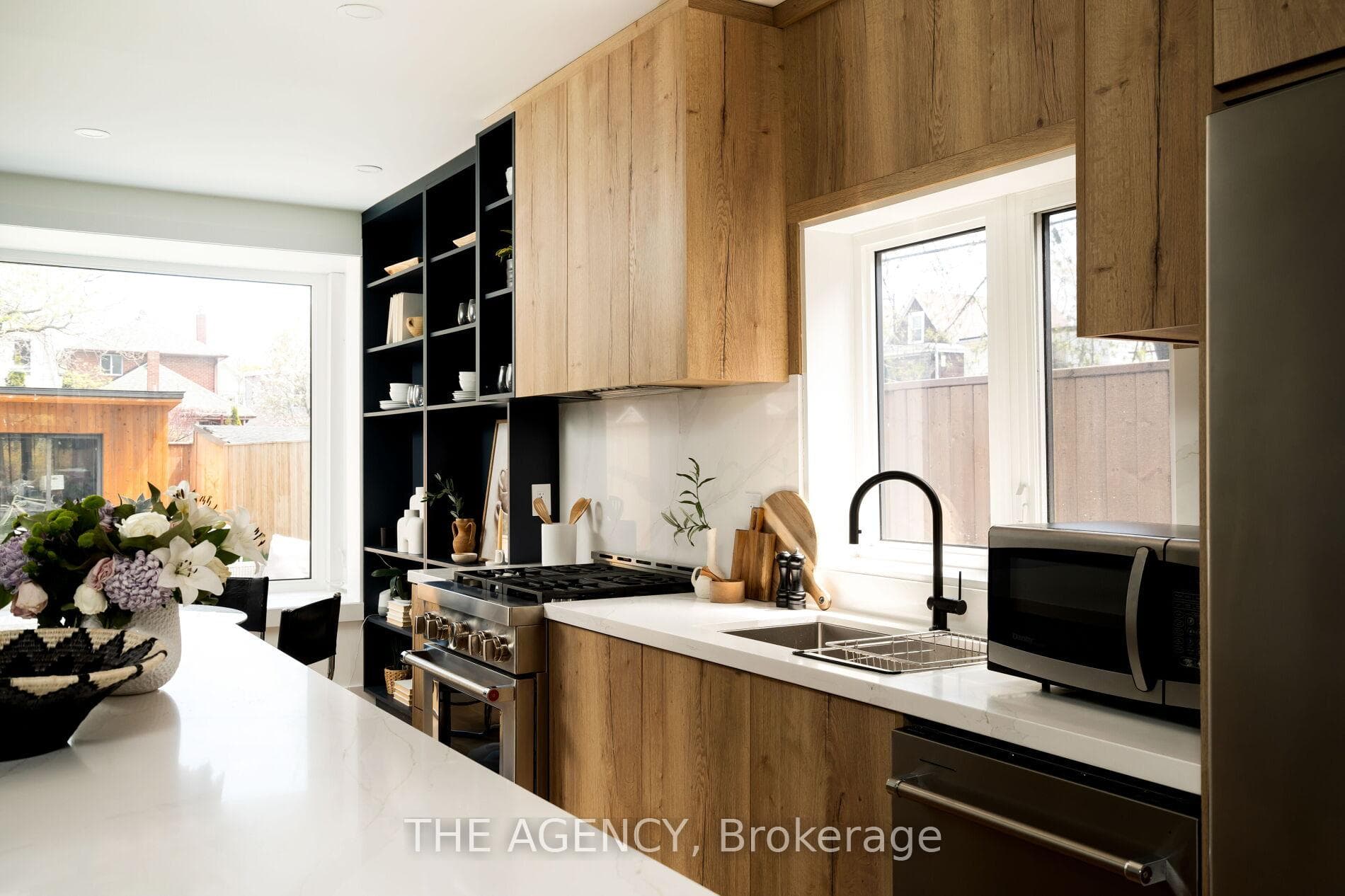 233 Bartlett Avenue photo 8