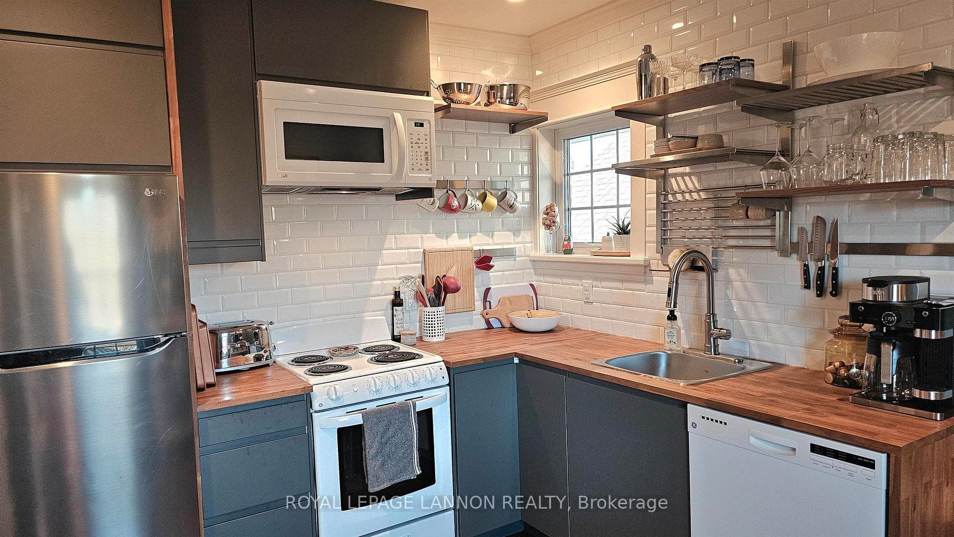 234 Wolseley Street photo 9