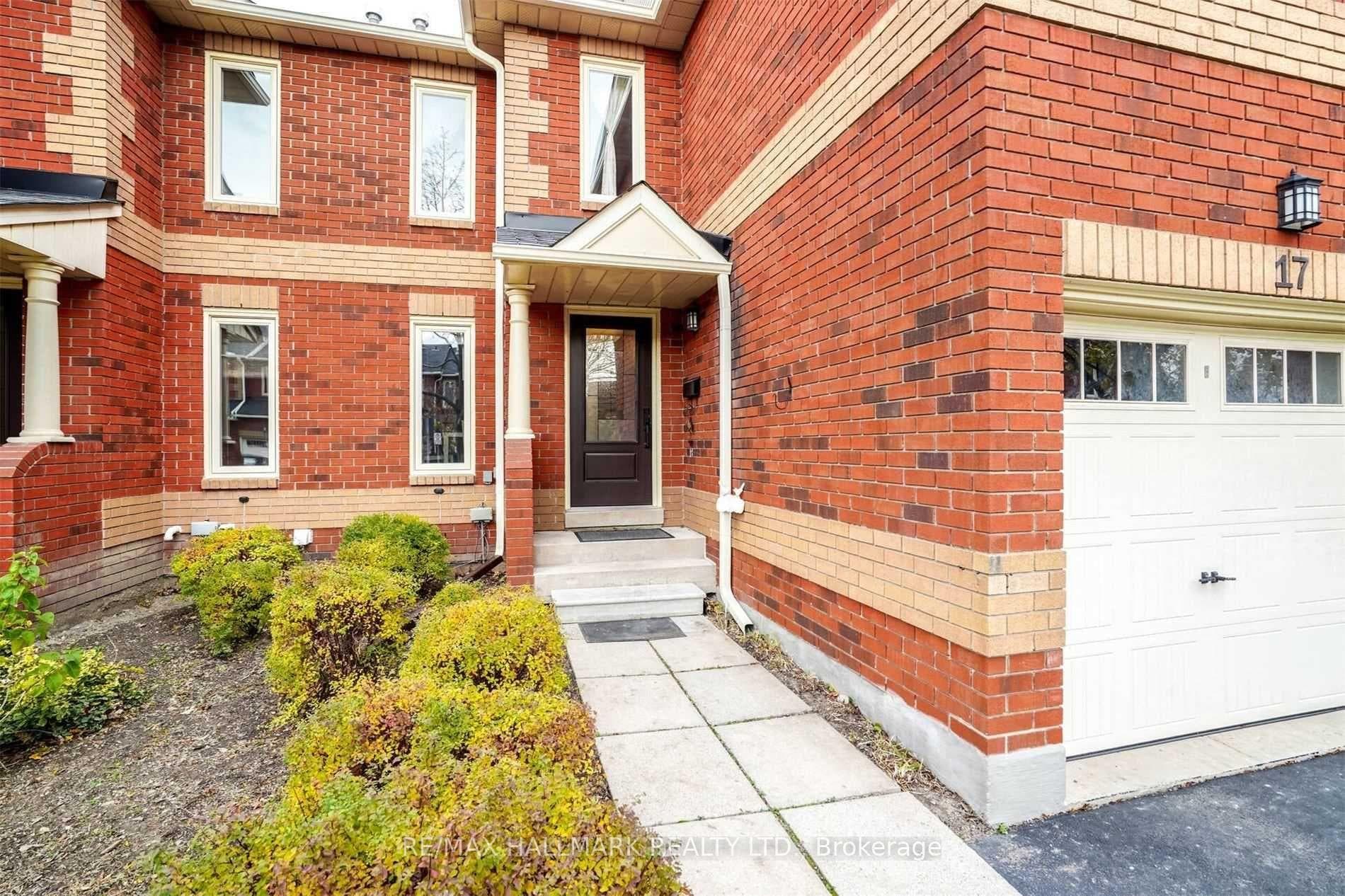 2006 Glenada Crescent Unit 17 photo 2