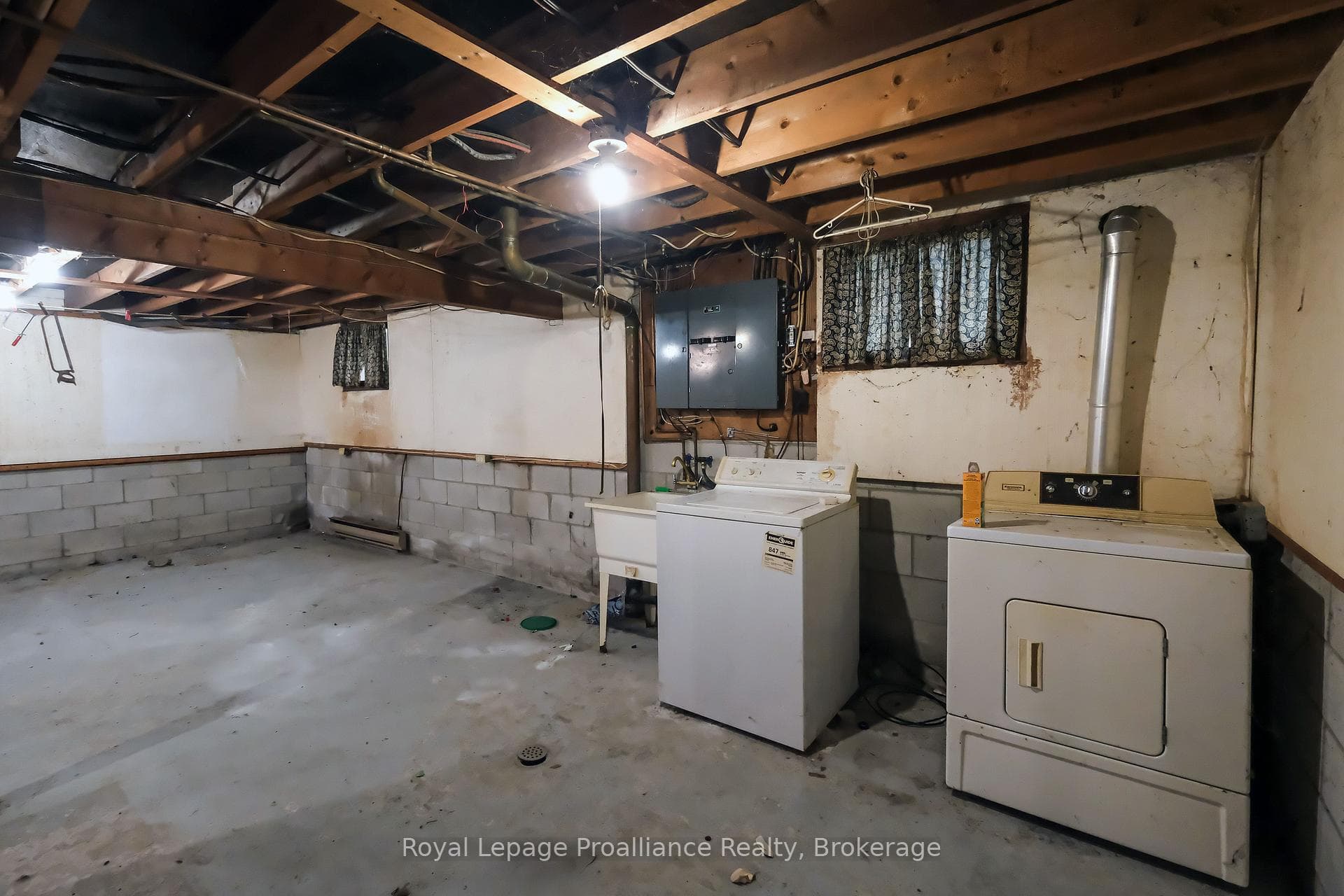 96 Prince Edward Street photo 15