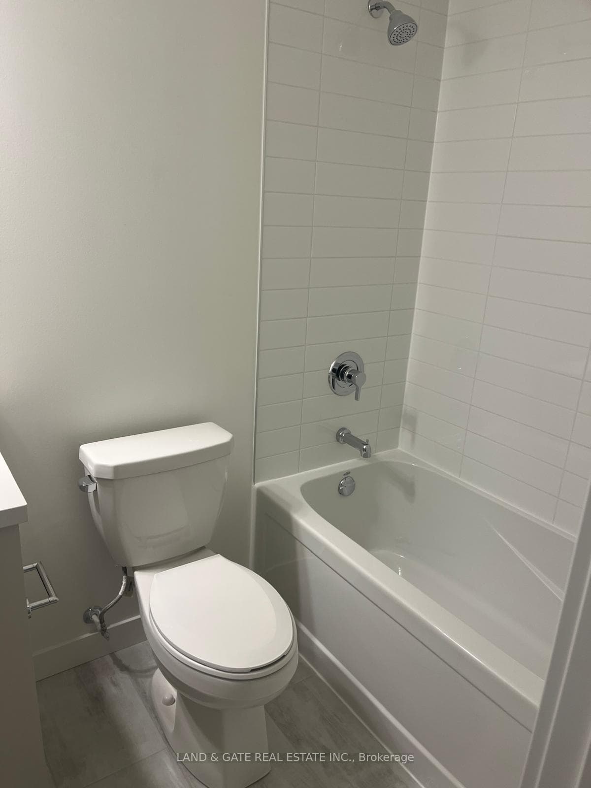 51 Clarington Boulevard Unit 304 photo 17