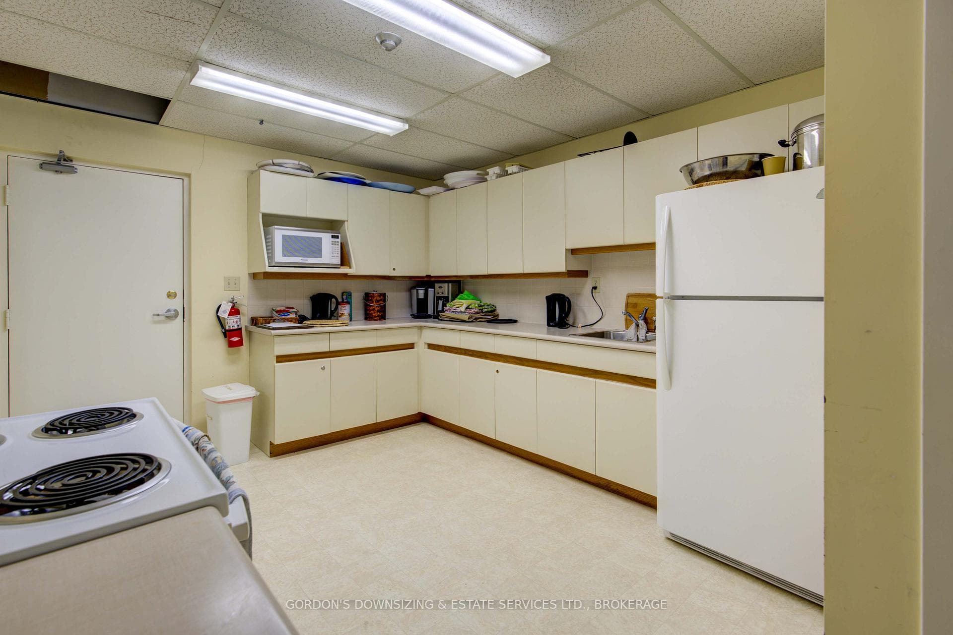 115 Barrett Court Unit 606 photo 38