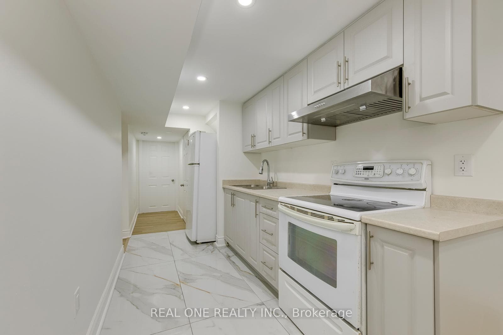 655 Paragon Place Unit Basement Apartment photo 5