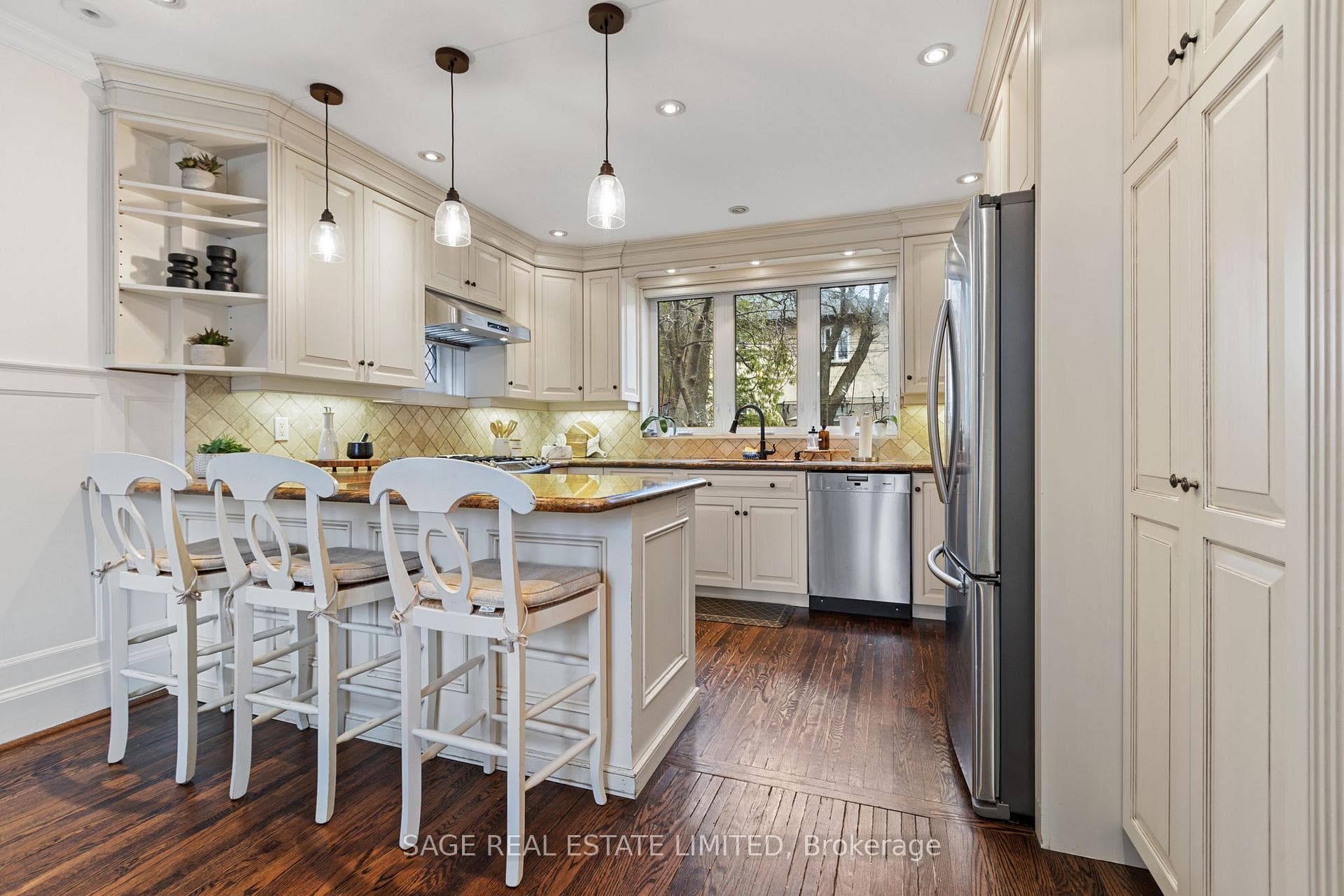 Updated kitchen with breakfast bar