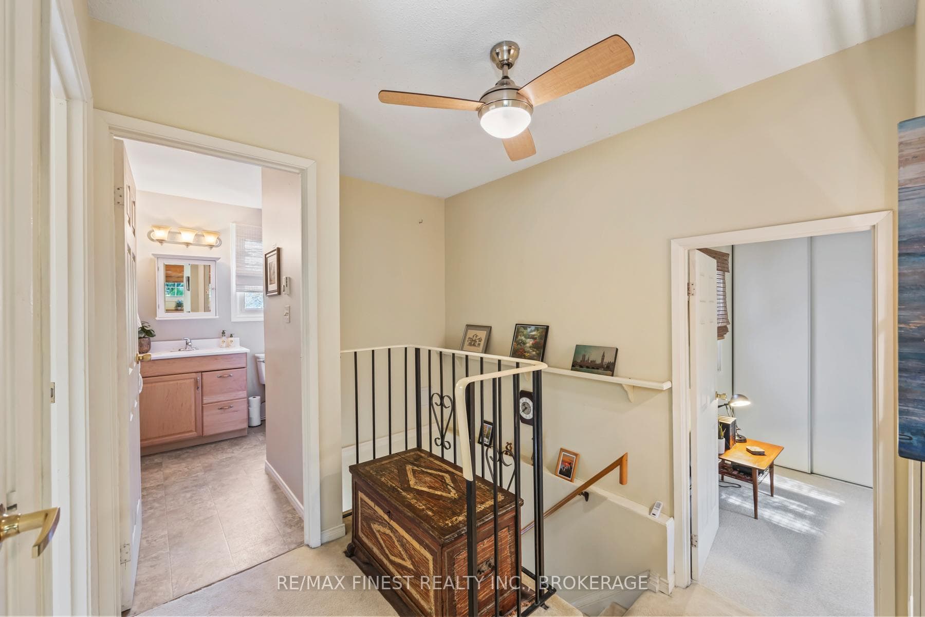 19 Macpherson Avenue Unit 48 photo 26