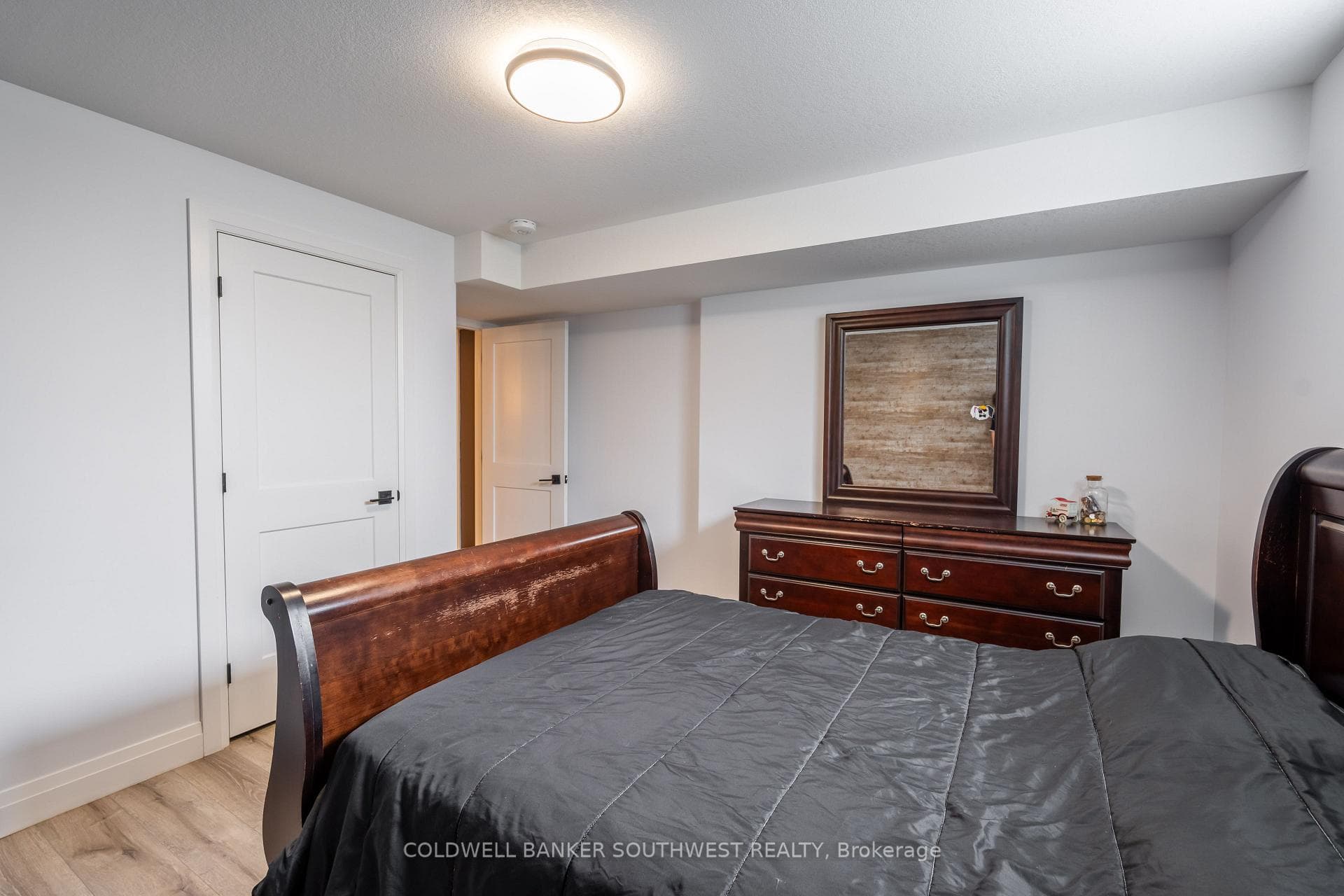 432 Lucas Avenue photo 19