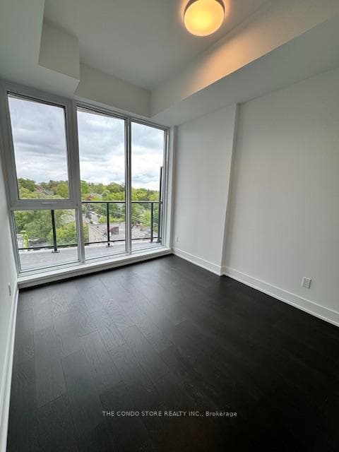 8 Manor Road Unit 704 photo 5