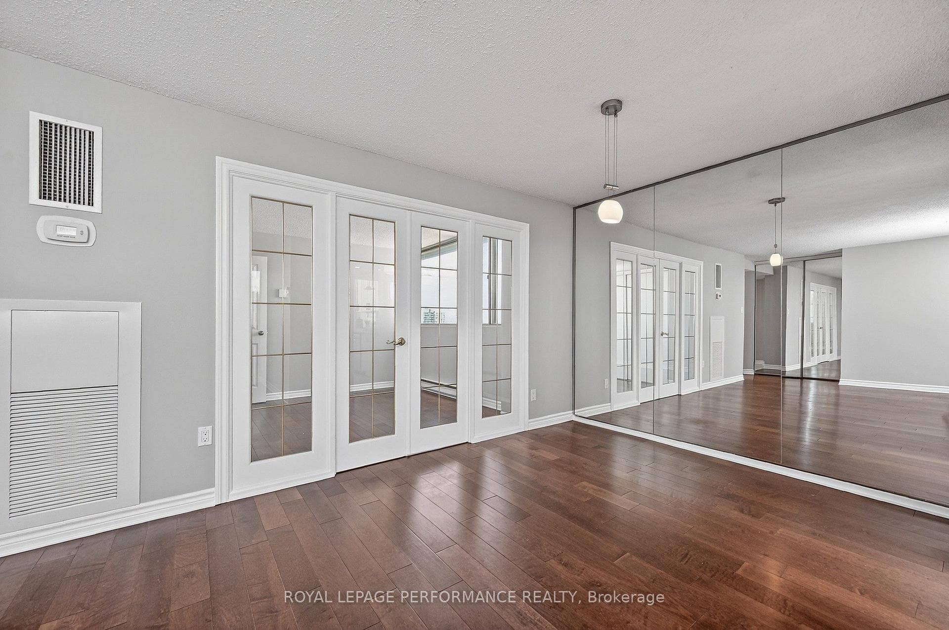 530 Laurier Avenue Unit 2502 photo 12