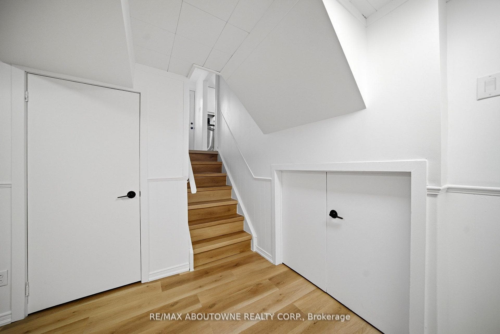 2306 Devon Road photo 25