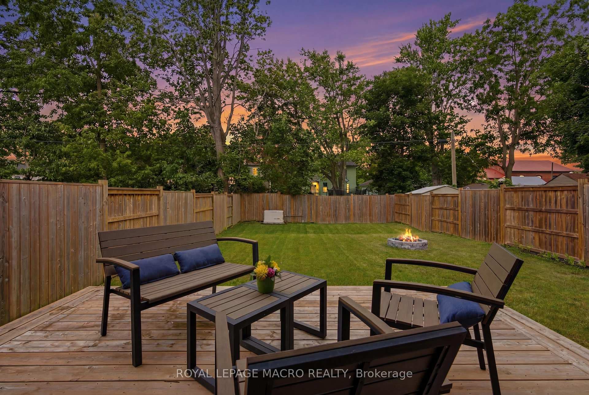 1055 Bay Street photo 37