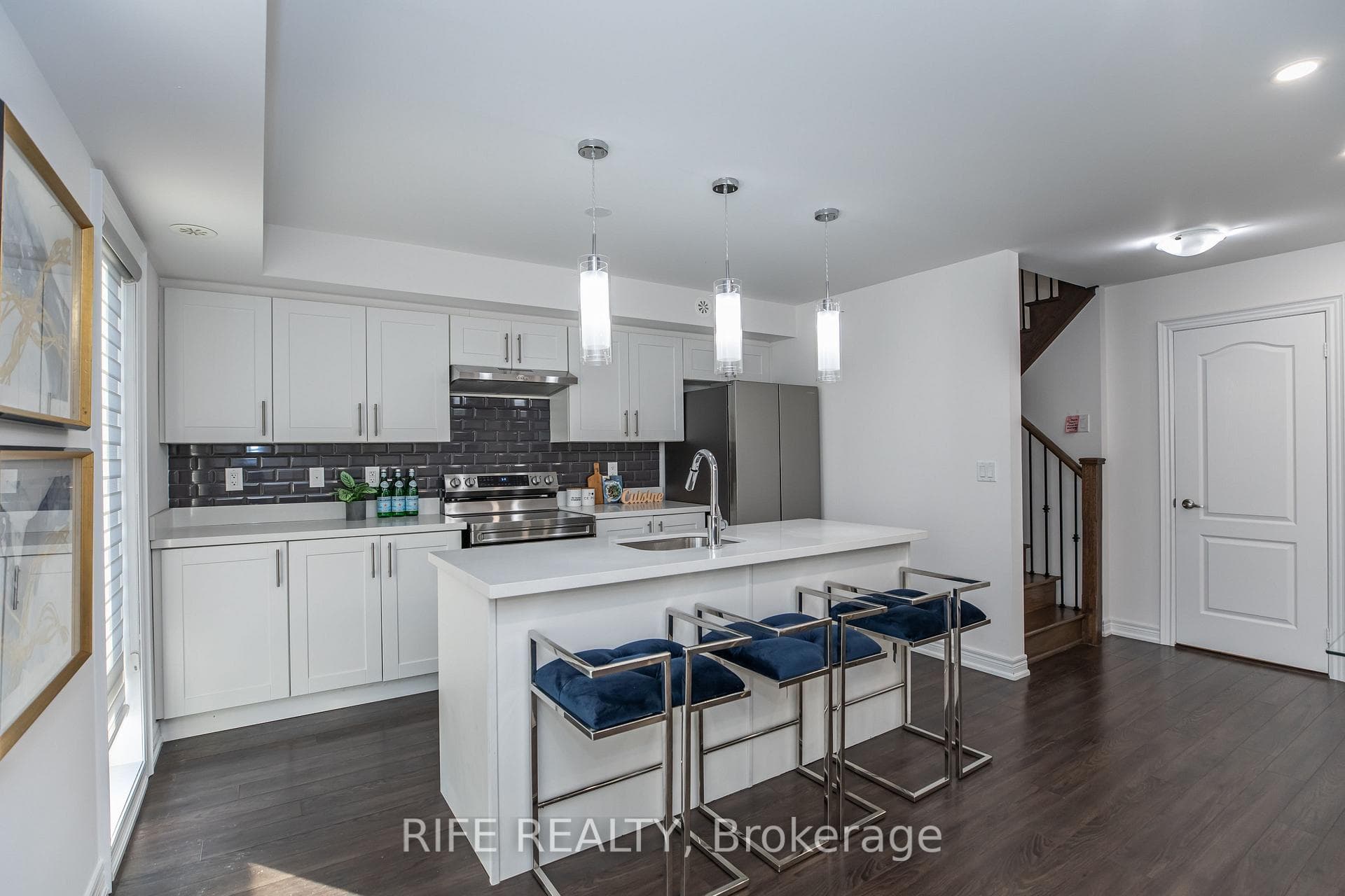 50 Dunsheath Way Unit 604 photo 8