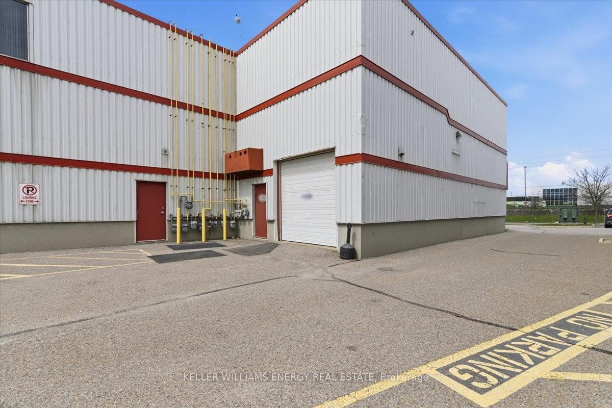 1143 Wentworth Street Unit 100 photo 16