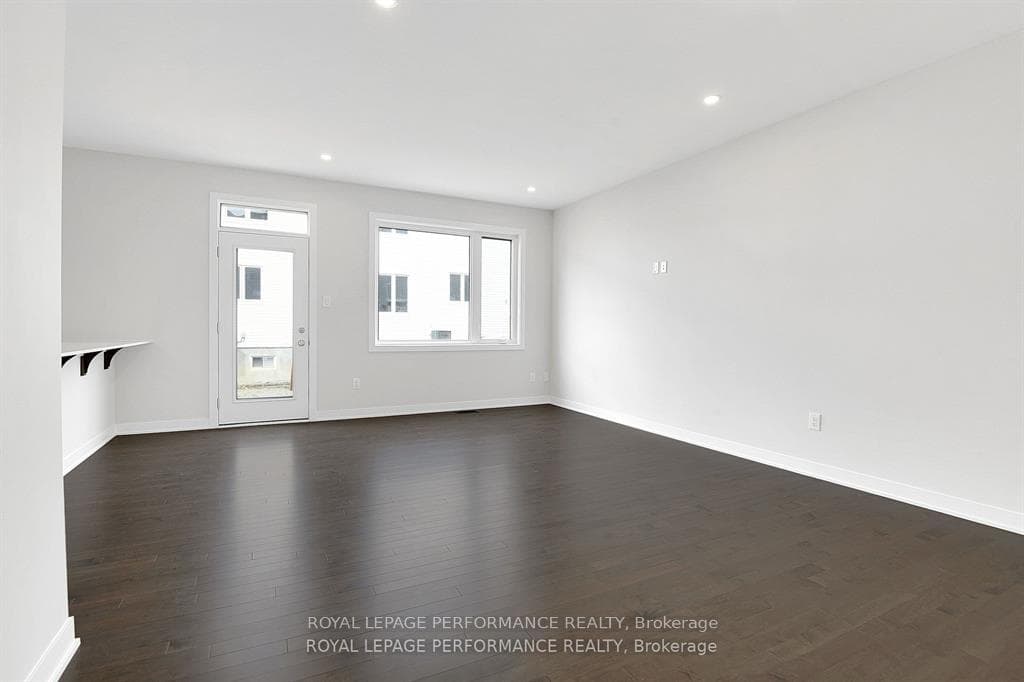 254 FALSETTO Street photo 11