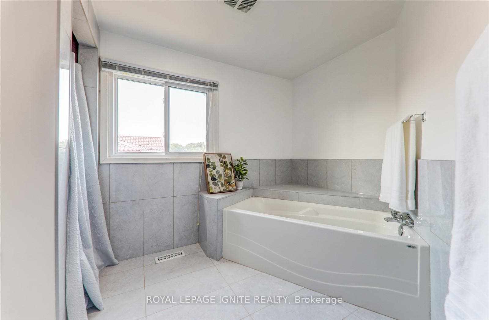 7 Halfway Avenue photo 22