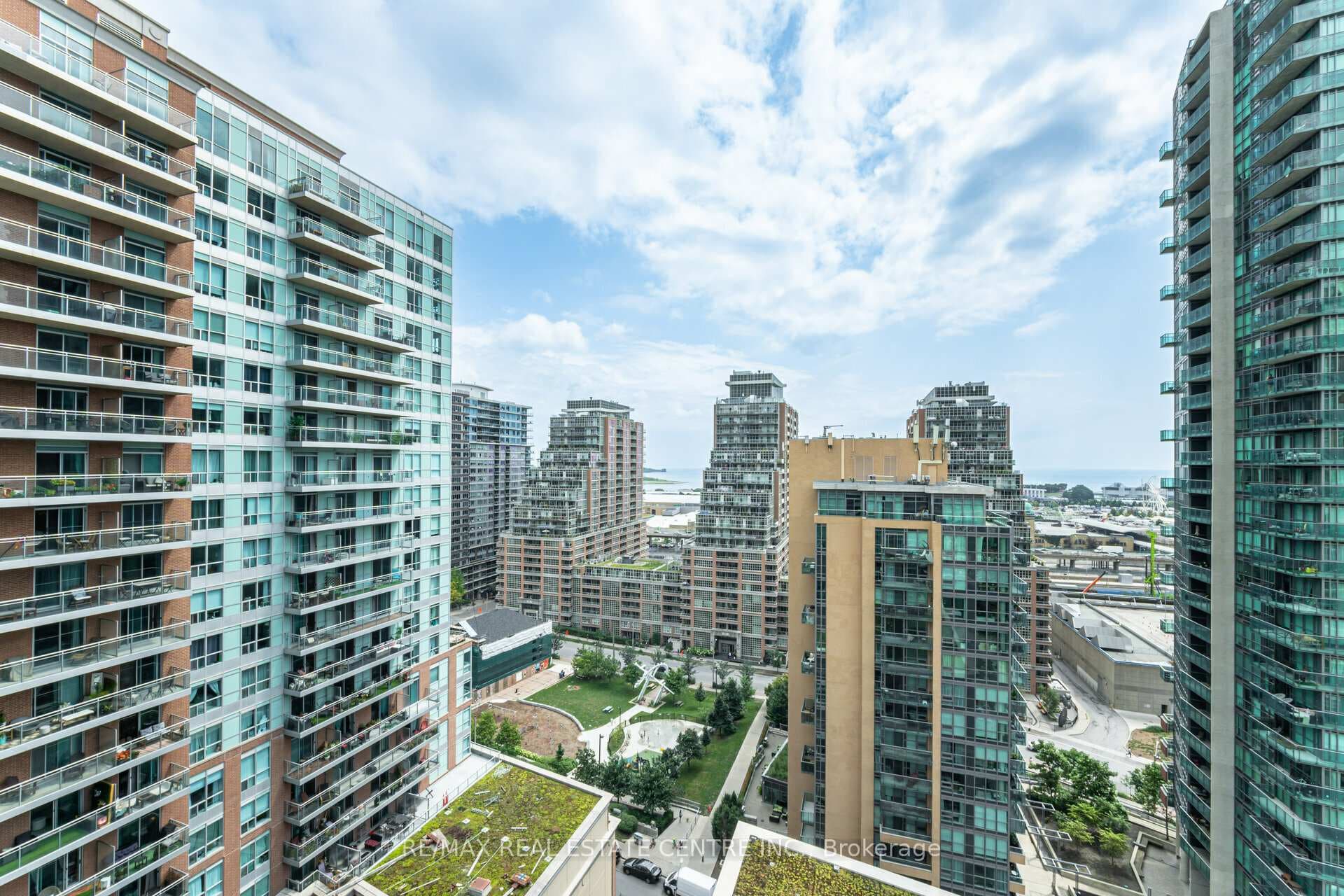 100 Western Battery Road Unit 1702 photo 26